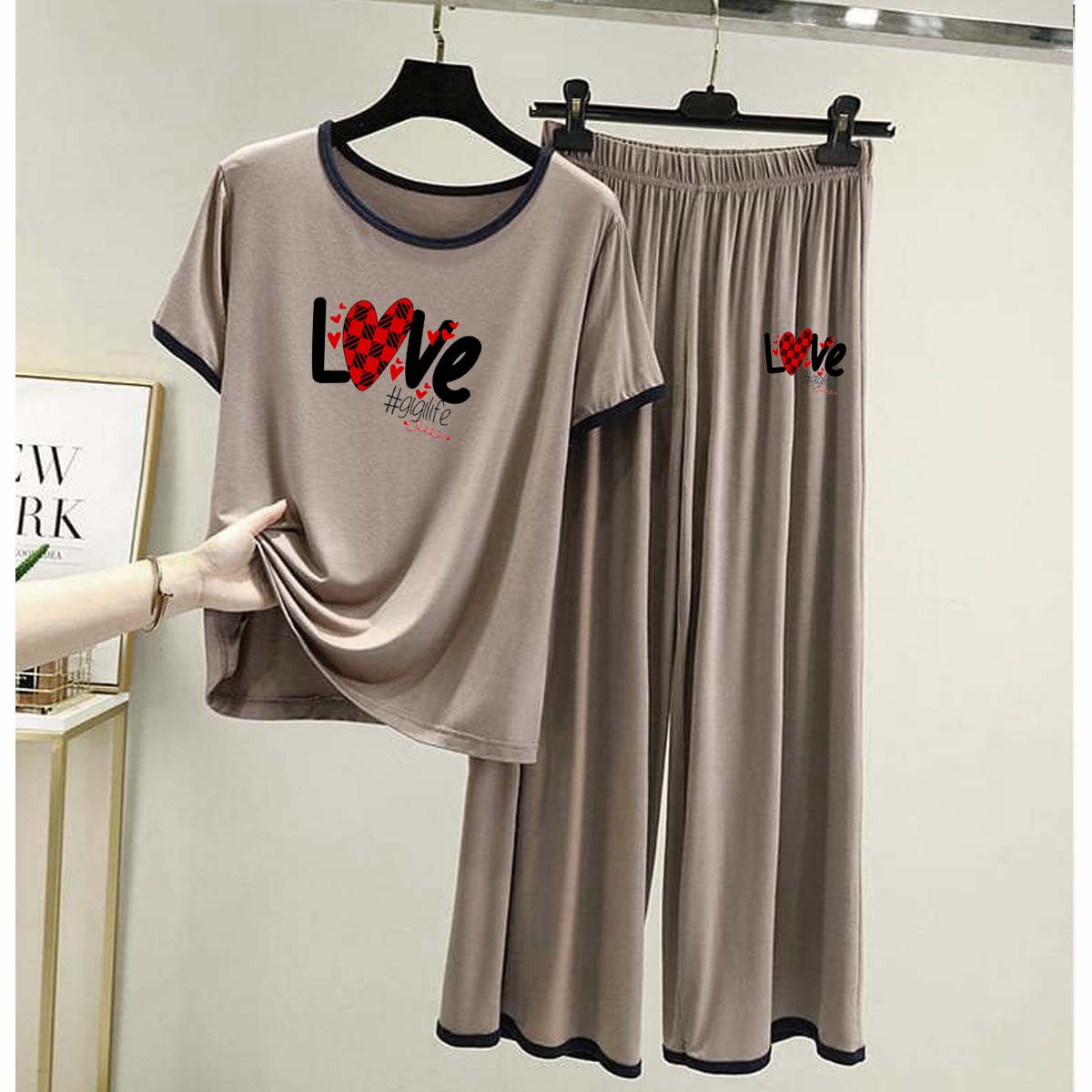 Contrast Tape-Style Big-Printed 2-Pcs Lounge And Night Wear Suit. WLW-07 Secondary image