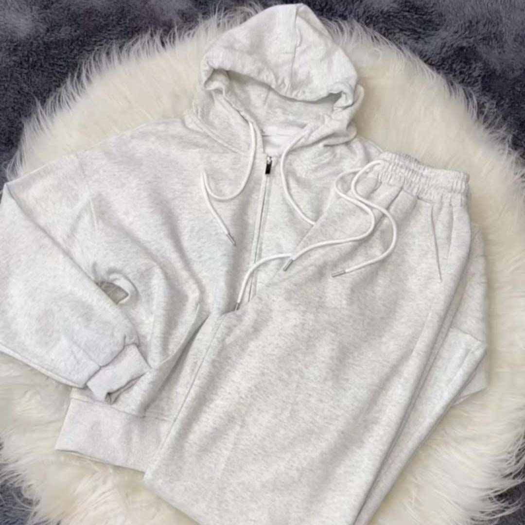 Grey Simple Hooded Zipper Style 2-Pcs Winter Tracksuit. D-12 Main image